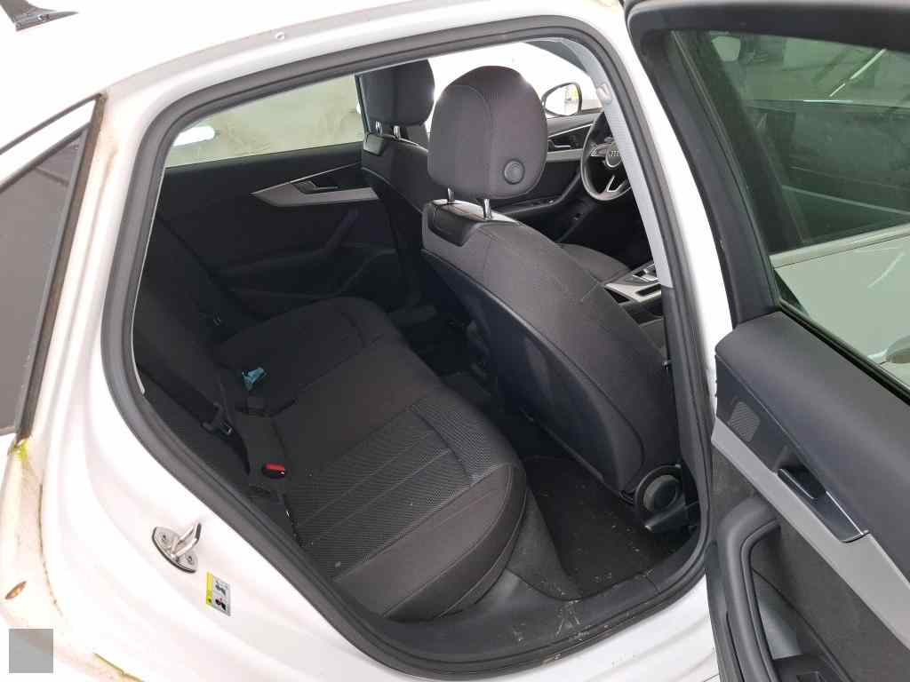 AUDI A4 35TDI 163ks S-Tronic 2021g MATRIX